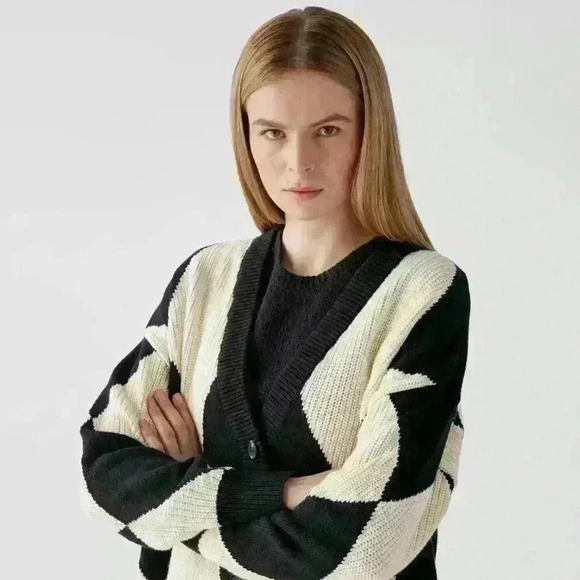 PISTOLA Denim Evelyn Oversized Diamond Cardigan - Picture 14 of 16